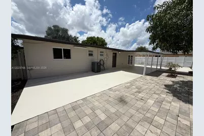19255 NW 47th Pl, Miami Gardens, FL 33055 - Photo 14