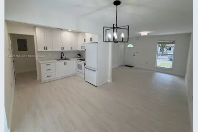19255 NW 47th Pl, Miami Gardens, FL 33055 - Photo 4