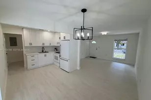 19255 NW 47th Pl, Miami Gardens, FL 33055 - Photo 4