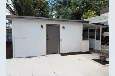 19255 NW 47th Pl, Miami Gardens, FL 33055 - Photo 16