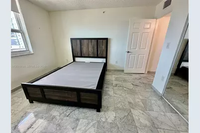 1155 Brickell Bay Dr #905, Miami, FL 33131 - Photo 12