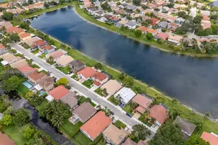 1601 SW 106th Terrace, Davie, FL 33324 - Photo 6