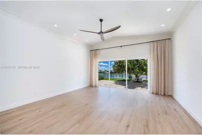 1601 SW 106th Ter, Davie, FL 33324 - Photo 18