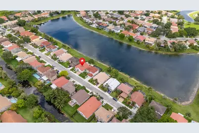 1601 SW 106th Ter, Davie, FL 33324 - Photo 4