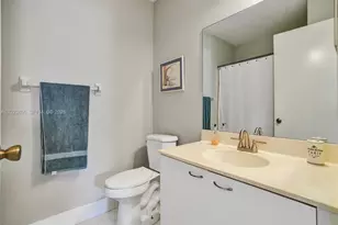 700 NW 158th Ln, Pembroke Pines, FL 33028 - Photo 30