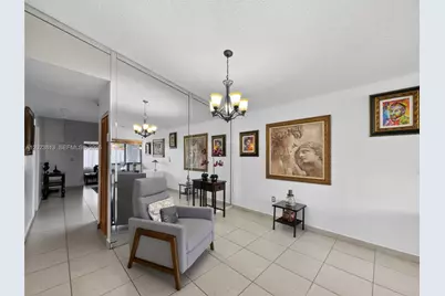 2462 W 65th St, Hialeah, FL 33016 - Photo 6