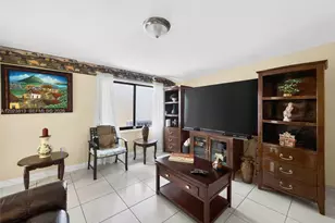 2462 W 65th St, Hialeah, FL 33016 - Photo 20