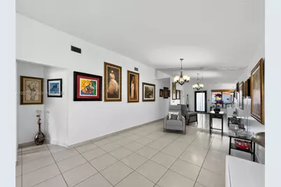 2462 W 65th St, Hialeah, FL 33016 - Photo 4