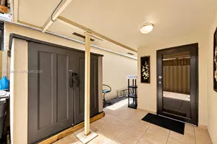 2462 W 65th St, Hialeah, FL 33016 - Photo 24