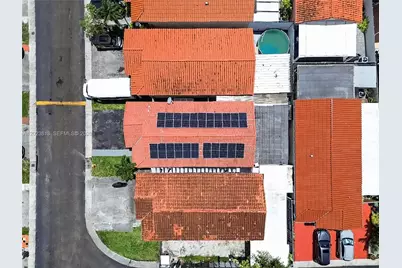 2462 W 65th St, Hialeah, FL 33016 - Photo 34