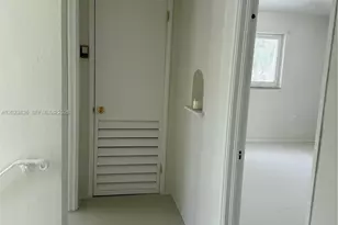 6312 Alton Rd, Miami Beach, FL 33141 - Photo 2