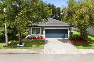 2181 NW 162nd Terrace, Pembroke Pines, FL 33028 - Photo 2