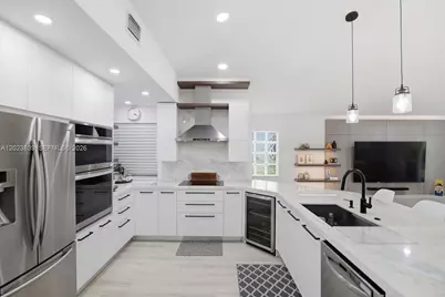 2181 NW 162nd Ter, Pembroke Pines, FL 33028 - Photo 14