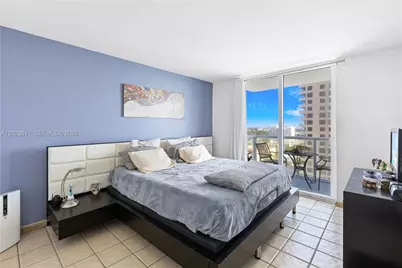 2457 Collins Ave #1602, Miami Beach, FL 33140 - Photo 6