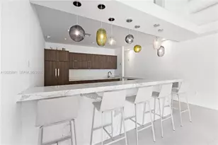 2457 Collins Ave, Miami Beach, FL 33140 - Photo 18