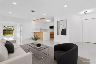 7860 NW 12th St, Pembroke Pines, FL 33024 - Photo 2
