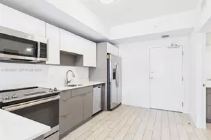 321 NE 26th St, Miami, FL 33137 - Photo 14
