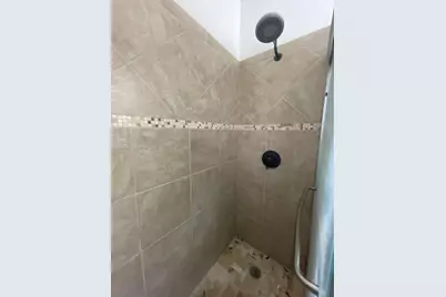 1020 SW 36th Ct, Miami, FL 33135 - Photo 22