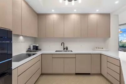 [Address not provided], Miami Beach, FL 33139 - Photo 14