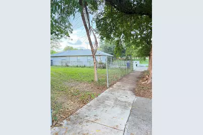 665 NW 43rd St, Miami, FL 33127 - Photo 12