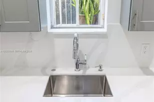 1438 Meridian Ave, Miami Beach, FL 33139 - Photo 8