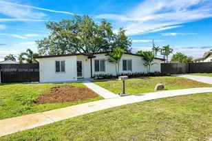 7971 NW 179th St, Hialeah, FL 33015 - Photo 4