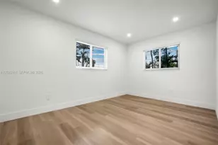 7971 NW 179th St, Hialeah, FL 33015 - Photo 14