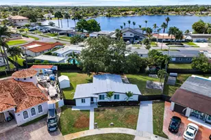 7971 NW 179th St, Hialeah, FL 33015 - Photo 32