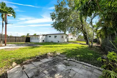 7971 NW 179th St, Hialeah, FL 33015 - Photo 28