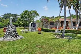 8461 SW 68th St Rd, Miami, FL 33143 - Photo 2