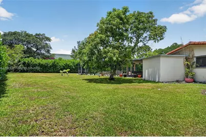 8461 SW 68th St Rd, Miami, FL 33143 - Photo 14