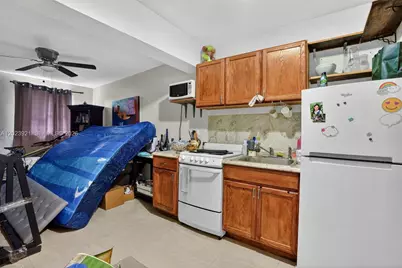 8461 SW 68th St Rd, Miami, FL 33143 - Photo 8