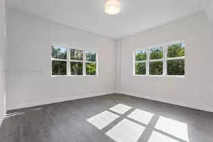 15051 Royal Oaks Ln, North Miami, FL 33181 - Photo 16