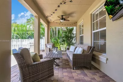 119 Edenberry Ave, Jupiter, FL 33458 - Photo 6