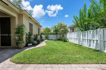 119 Edenberry Ave, Jupiter, FL 33458 - Photo 4