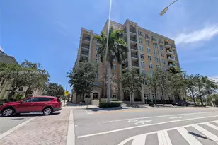 403 S Sapodilla Ave, West Palm Beach, FL 33401 - Photo 2