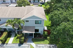 201 NW 106th Terrace, Pembroke Pines, FL 33026 - Photo 22