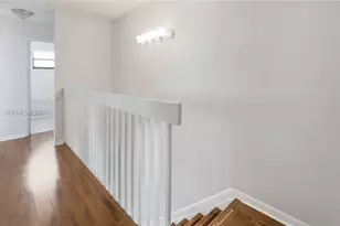 201 NW 106th Terrace, Pembroke Pines, FL 33026 - Photo 14