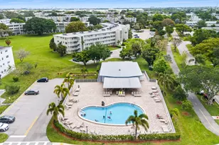 17 Lyndhurst, Deerfield Beach, FL 33442 - Photo 12