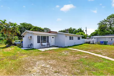 1524 NW 12th Ter, Fort Lauderdale, FL 33311 - Photo 2