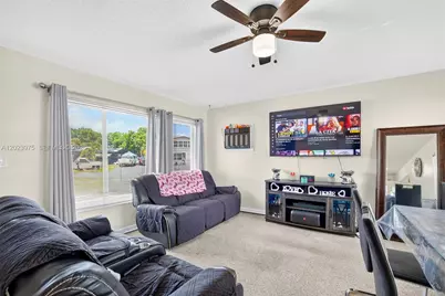 1524 NW 12th Ter, Fort Lauderdale, FL 33311 - Photo 6
