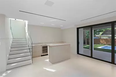 330 SW 19th Rd, Miami, FL 33129 - Photo 16