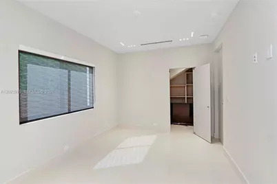330 SW 19th Rd, Miami, FL 33129 - Photo 30
