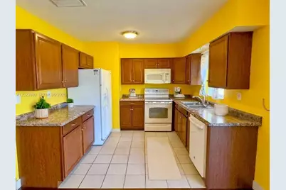 1313 E Cleveland Ave, Lehigh Acres, FL 33972 - Photo 4