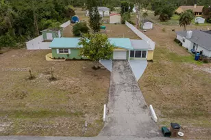 1313 E Cleveland Ave, Lehigh Acres, FL 33972 - Photo 14
