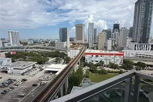 90 SW 3rd St, Miami, FL 33130 - Photo 4