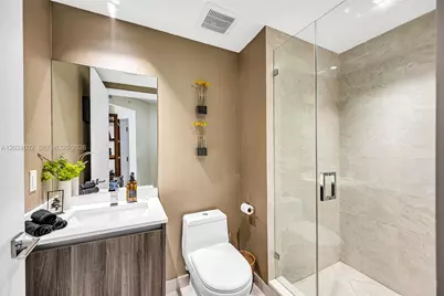 488 NE 18th St #2011, Miami, FL 33132 - Photo 38