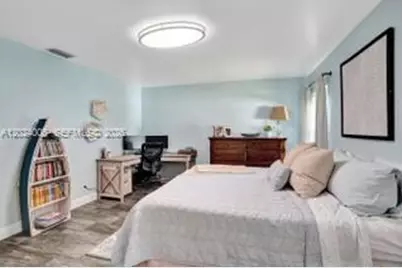 1020 SW 124th Way, Davie, FL 33325 - Photo 20
