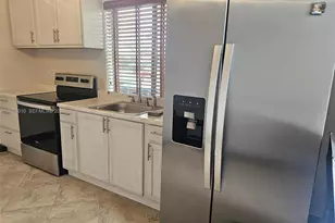 15320 SW 305th St, Homestead, FL 33033 - Photo 2