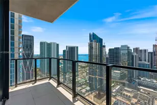 20 NE 11th 20 NE 11th St, Miami, FL 33132 - Photo 12